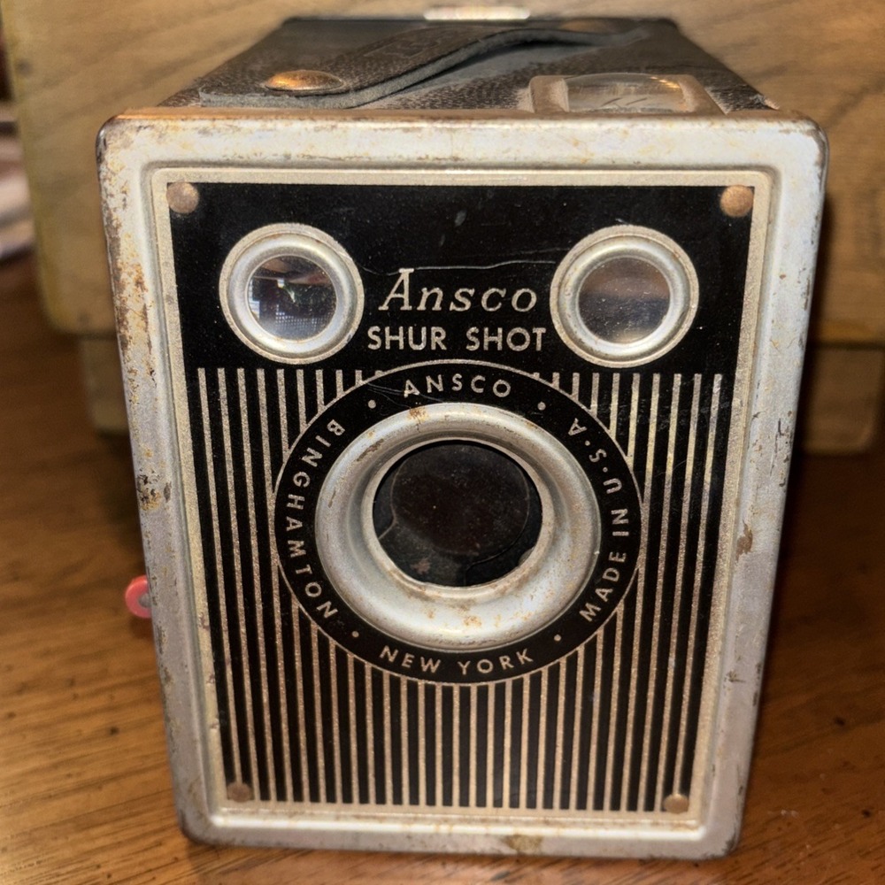 Ansco Shur Shot Box‎ Camera Uses 120 Film